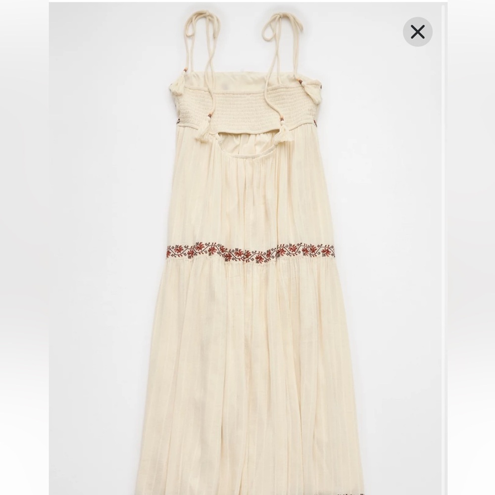 NWT AE Cream Boho Maxi Dress with Embroidered Trim - Picture 4 of 6